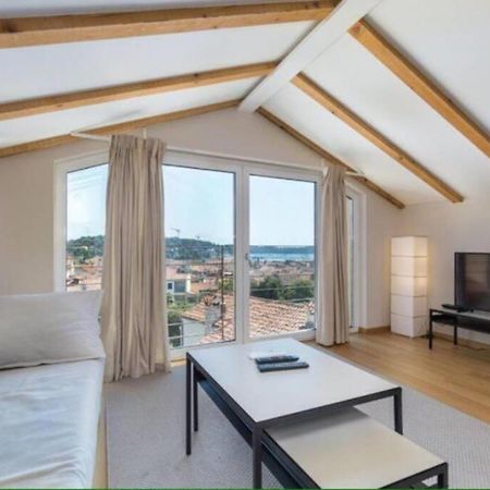 罗维尼Sea View House Fontera公寓 外观 照片
